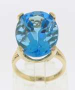 Fabulous Yellow Gold Oval Blue Topaz Ring