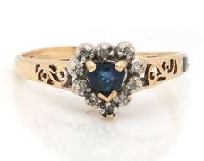 Gorgeous Sapphire and Diamond Yellow Gold Ring
