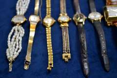 Lot Of 6 Watches Not In Working Order For Parts And Repair.