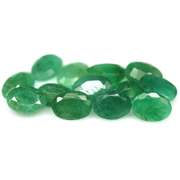 Rich emerald green 9.05ct 13pc emerald set