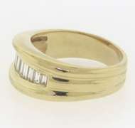 Charming Yellow Gold 1cts Diamond Men's Wedding Band
