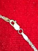 LADIES 14K GOLD AND DIAMOND NECKLACE