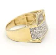 Wonderful Diamond Ring in Yellow Gold