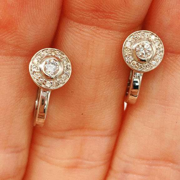 14kt Solid White Gold Diamond Earrings