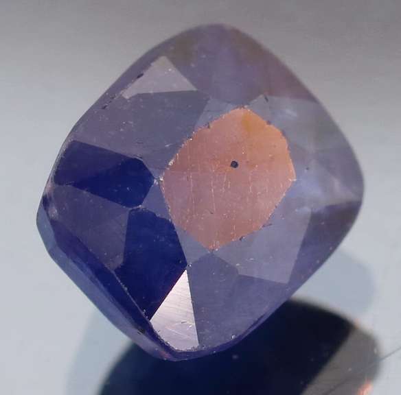 4.78ct Royal blue Sapphire from Madagascar