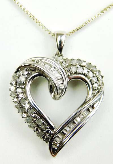 High Quality Sterling & Diamonds Heart Necklace