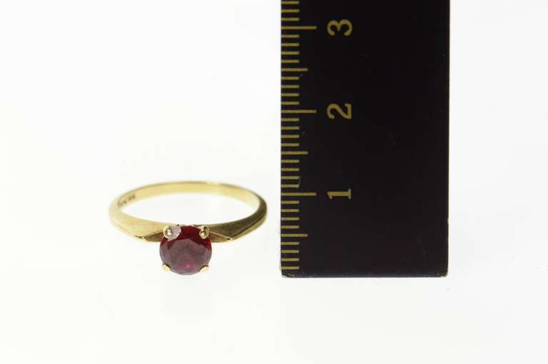 10K Yellow Gold Round Garnet Solitaire Classic Statement Ring