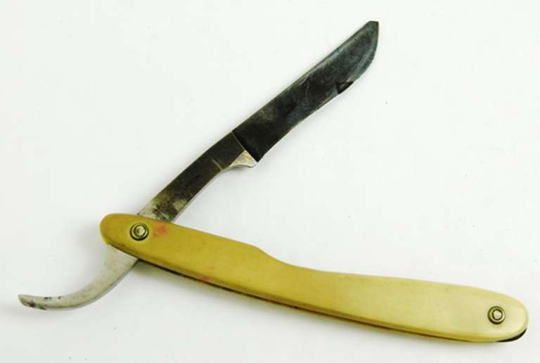 Rare Early Centaur Corn Razor with Case