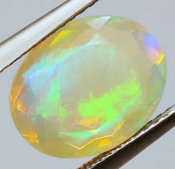 Gorgeous 2.73ct fully natural Welo Opal
