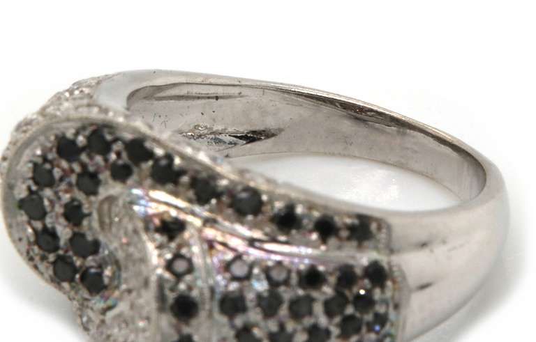 Elegant Black & White Diamond Ring in 14kt Gold