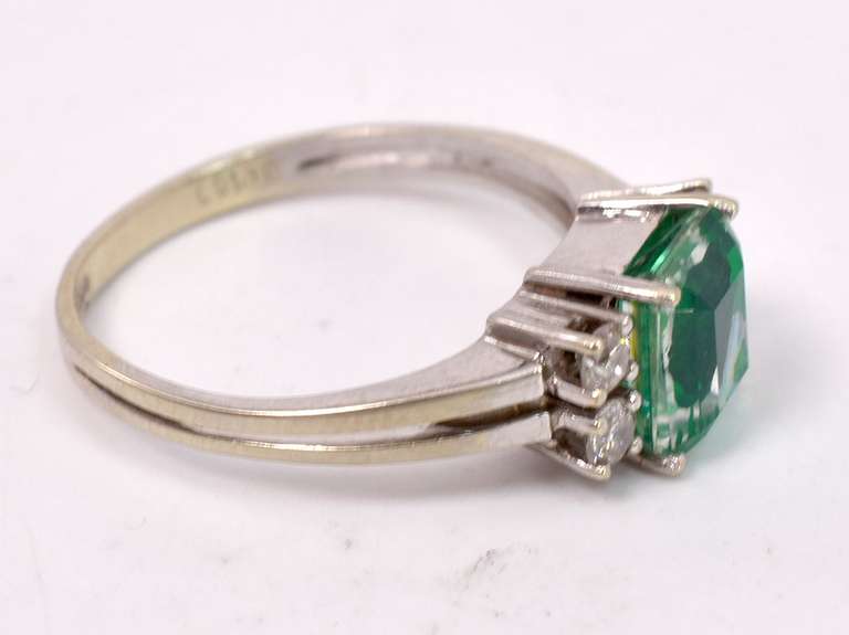 Classy Ladies Emerald Ring with Diamonds in 14KT White Gold