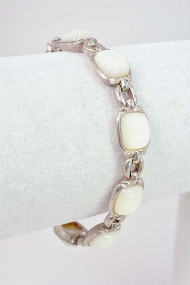 Mother of Pearl Silver Bracelet