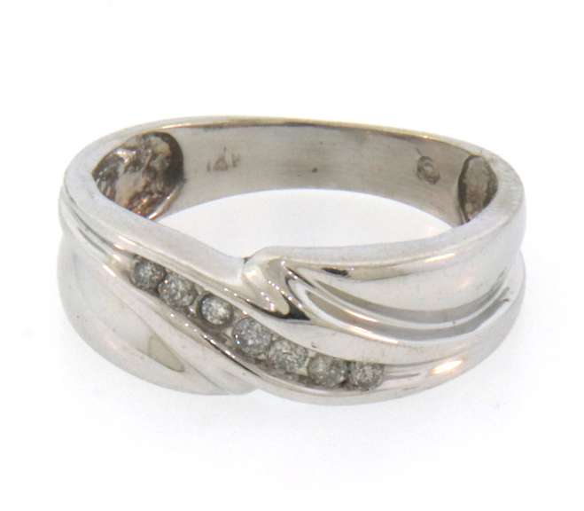 14k white gold cross over diamond band ring