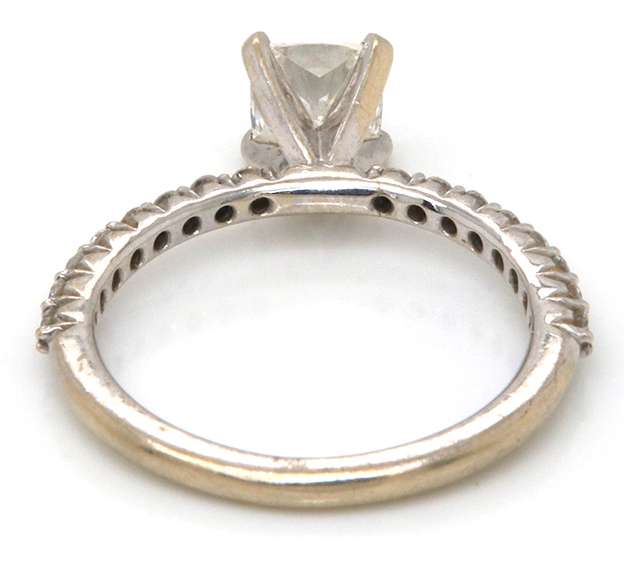 LADIES 14K WHITE GOLD RING WITH 1.25 CARAT OF DIAMONDS