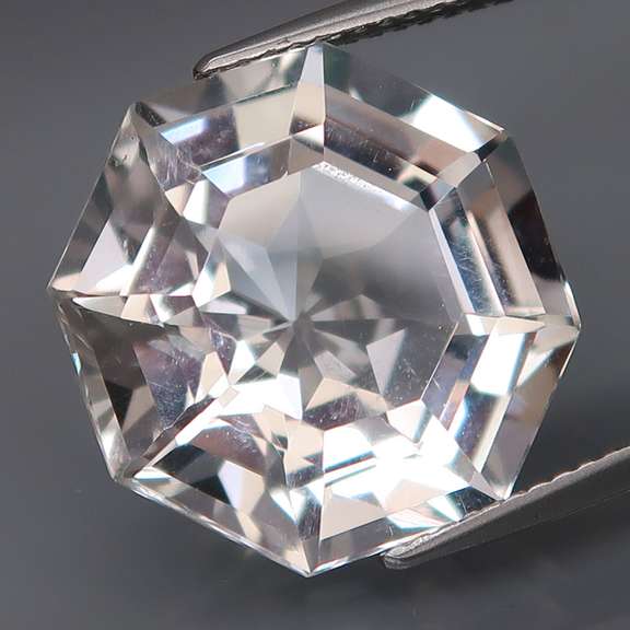 Superb 12.39ct top gem grade diamond white Quartz