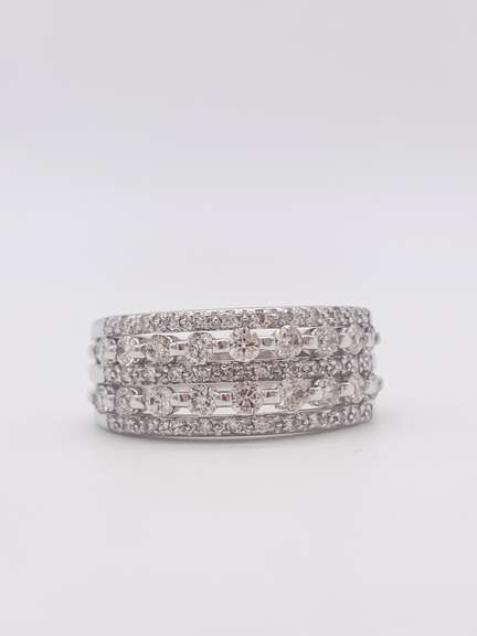 14kt White Gold Diamond Band Ring