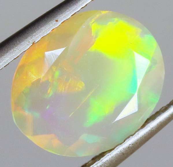 Gorgeous 1.71ct fully natural Welo Opal