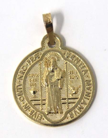 Religious Catholic Saint Benedict Pendant