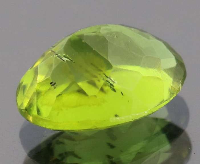 Rich lime green 3.82ct untreated Peridot