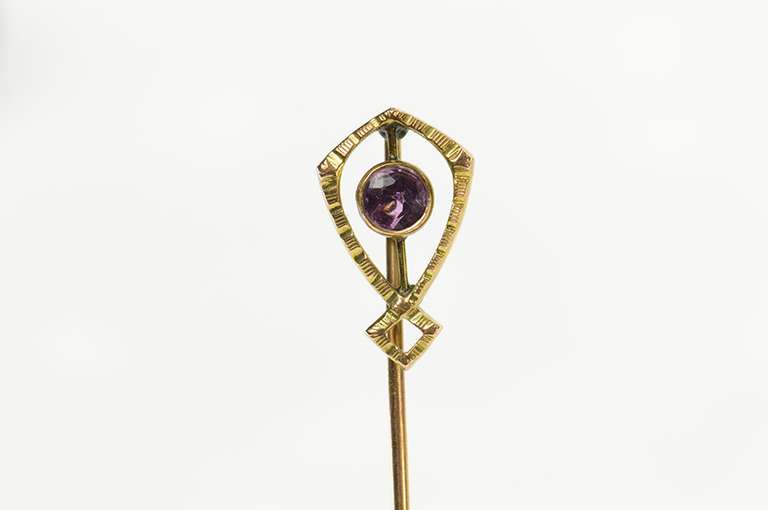 10K Yellow Gold Victorian Amethyst Orante Classic Stick Pin