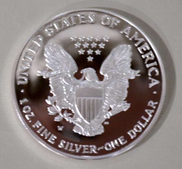 2001 W  Proof  Silver Eagle W Box And Paper