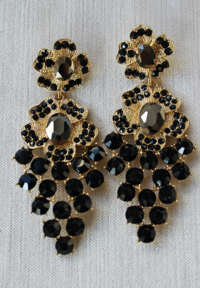 A Very Sexy  Fashion  Design Earrings