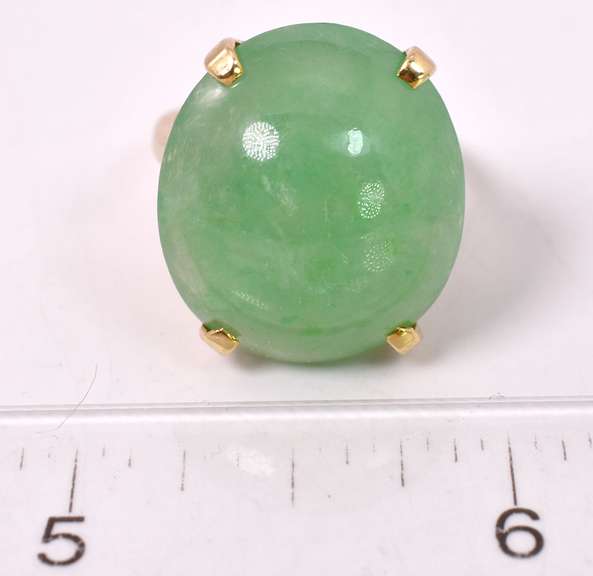 Huge Emerald/Beryl in 14KT ring