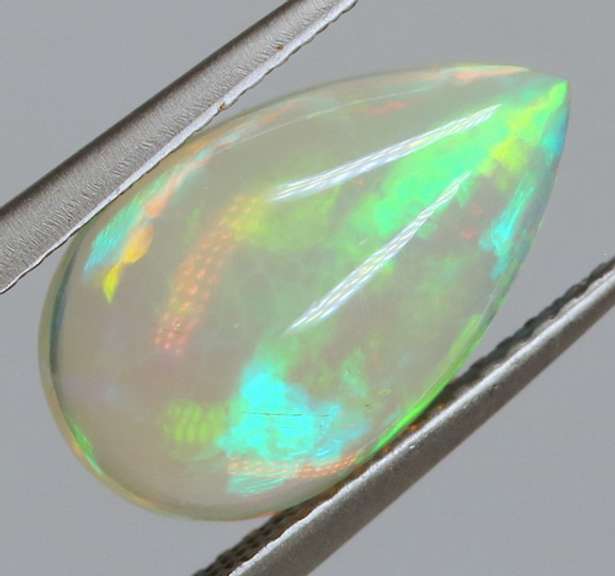 Vivid flashing unheated 3.48ct Jelly Opal