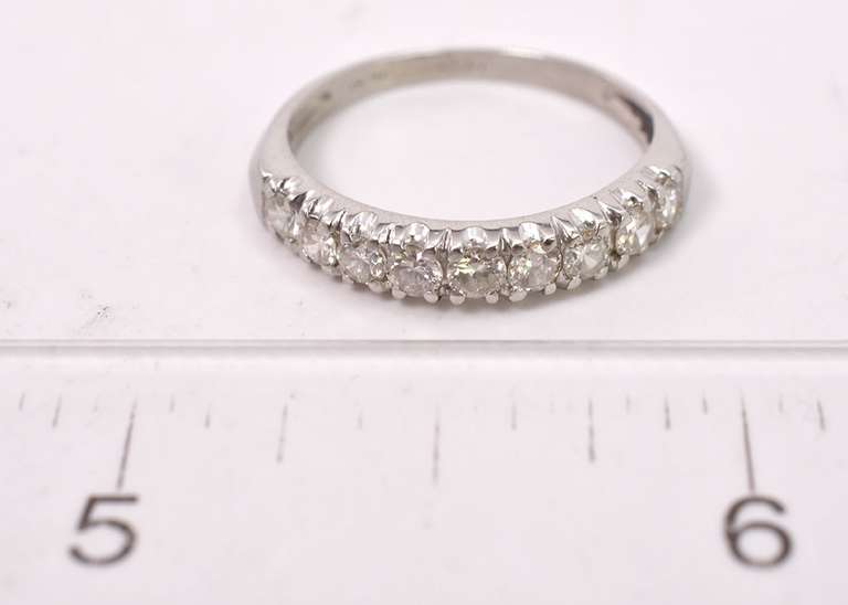 Beautiful Ladies Platinum Ring with Sparkling Diamonds