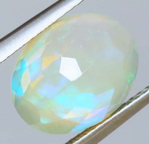 Gorgeous 2.73ct fully natural Welo Opal