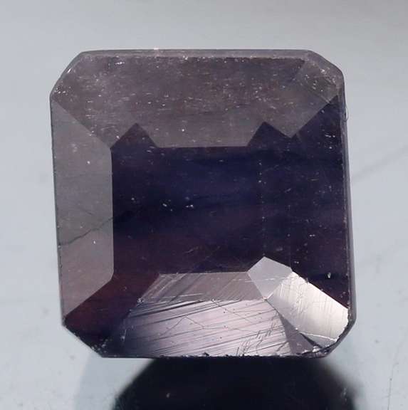 3.61ct Royal blue Sapphire from Madagascar