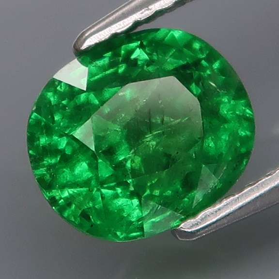 Top chrome green! 2.39ct Tsavorite garnet
