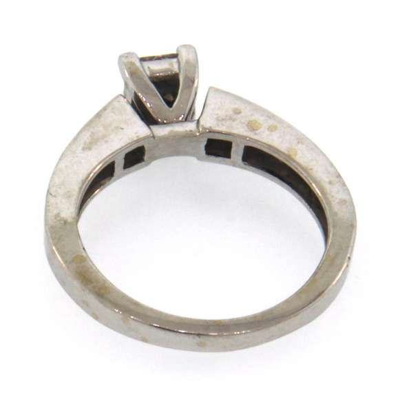 14k white gold cathedral setting diamond cluster ring