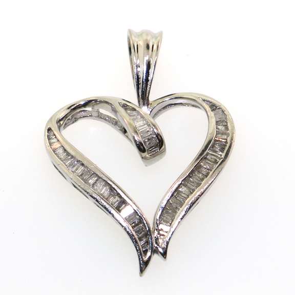 Contemporary 14kt White Gold Heart-Shaped Pendant with Baguette Diamonds