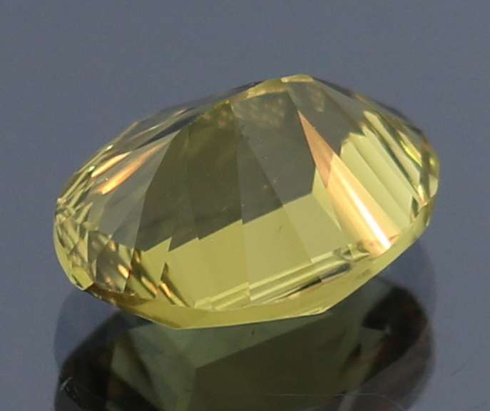 Fashion cut 5.66ct concave cut square table Citrine