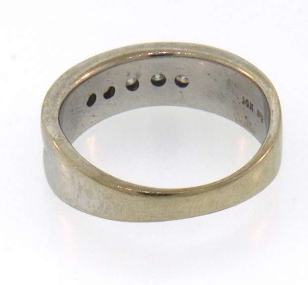 14k white gold diamond channel set ring