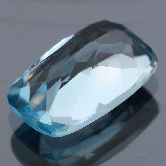 Premium Swiss blue 4.73ct cushion cut Topaz