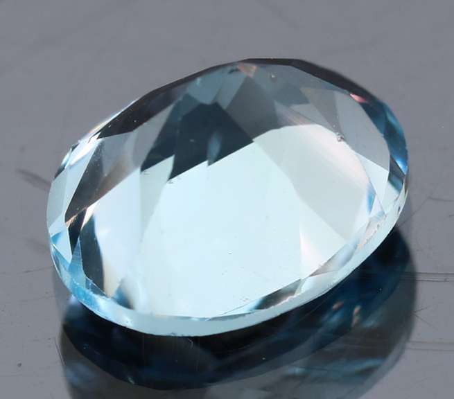 Dazzling 4.45ct 11mm Swiss blue Topaz