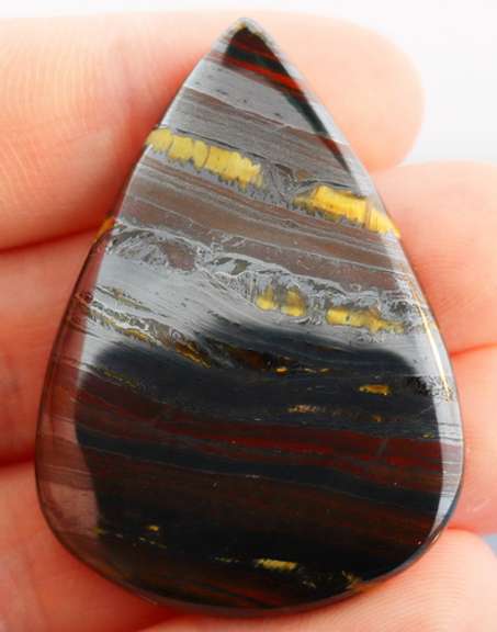 Full body shimmer! 85.20ct Golden Tiger Eye cabochon