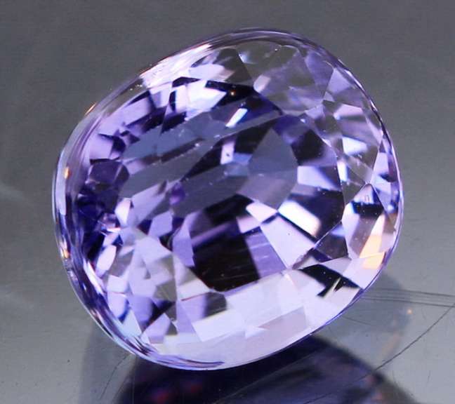 Vivid 1.47ct violet blue Tanzanite