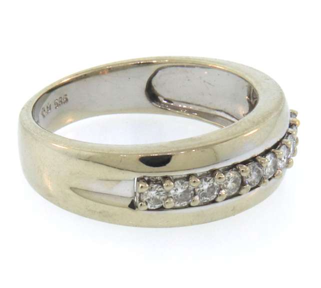 14k white gold diamond band ring with shared prong setting