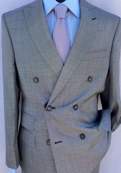 Stylish Double Breasted Comfort Fit Suit, Made in Italy