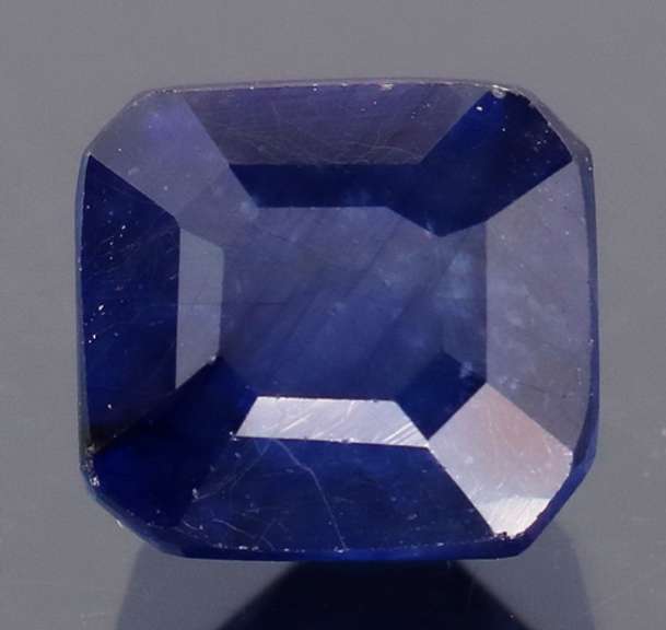 3.69ct Royal blue Sapphire from Madagascar