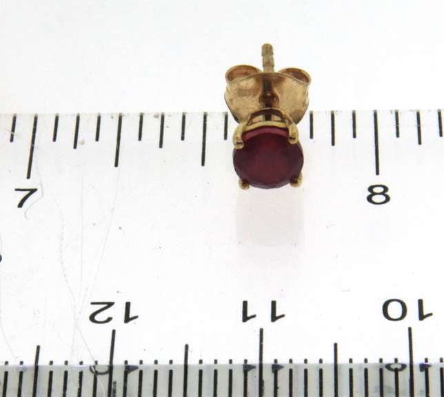 Simple Ruby Yellow Gold Stud Earrings
