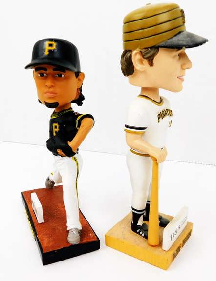 2 Pittsburgh Pirates Bobble Heads