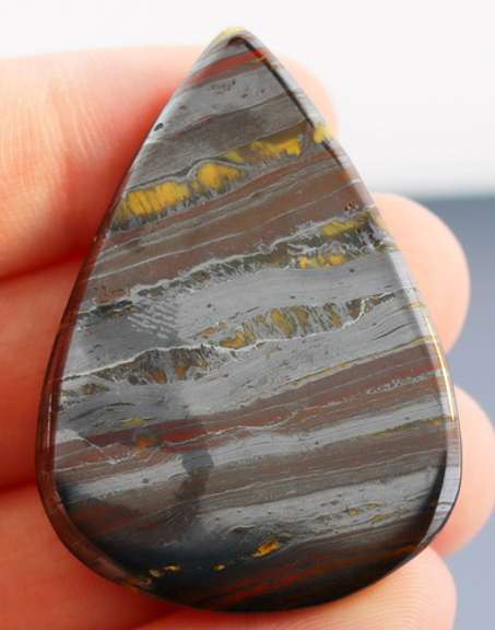 Full body shimmer! 85.20ct Golden Tiger Eye cabochon