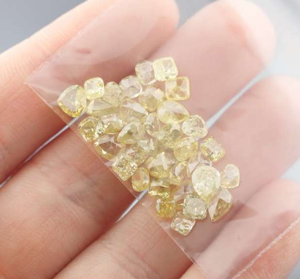 One time only! 15.62ct 36pc YELLOW DIAMOND parcel