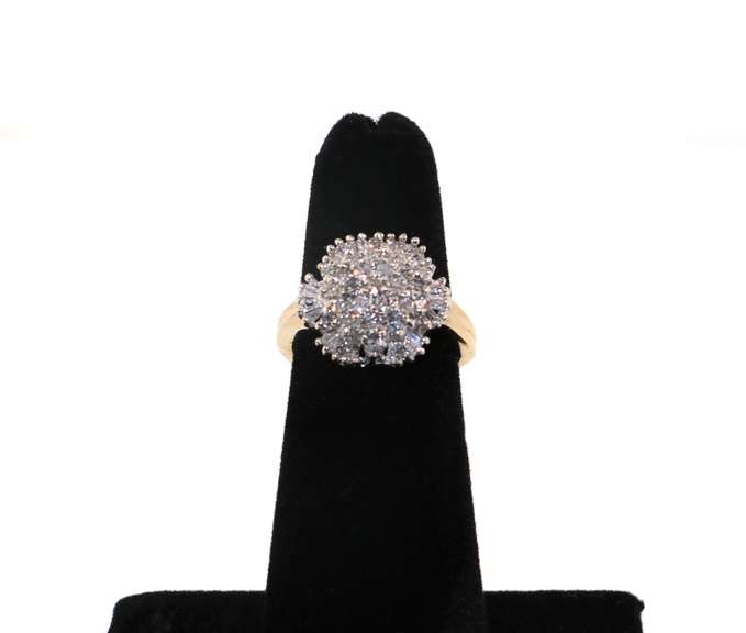 14kt Yellow Gold Ladies Diamond Cluster Ring