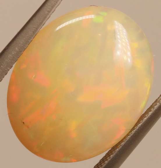 Substantial 11.62ct rolling honeycomb Welo Opal