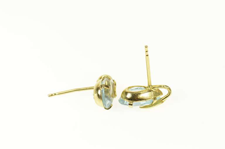 14K Yellow Gold Pear Blue Topaz Leaf Accent Classic Stud Earrings